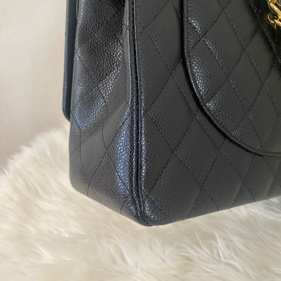 Chanel Classic Flap Maxi - Picture 8 of 8